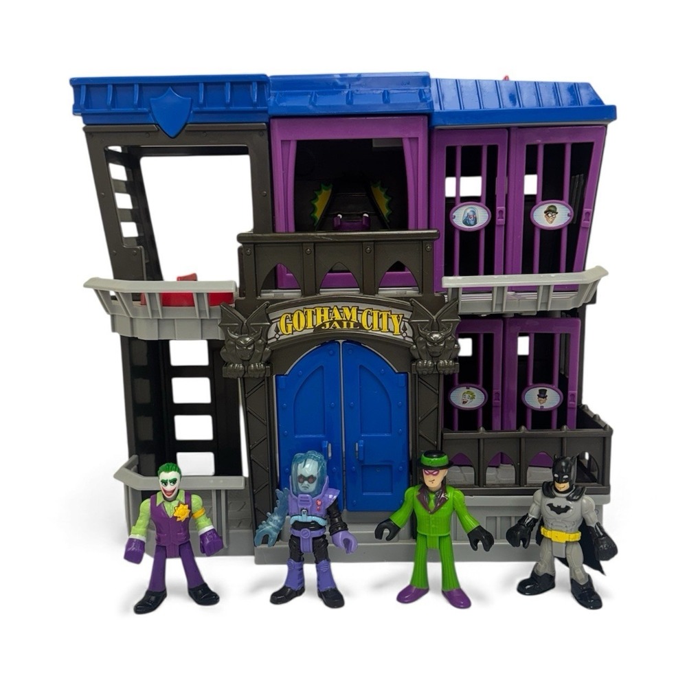 Fisher‎ Price Imaginext DC Super Friends Batman Gotham City Jail Playset + Figs